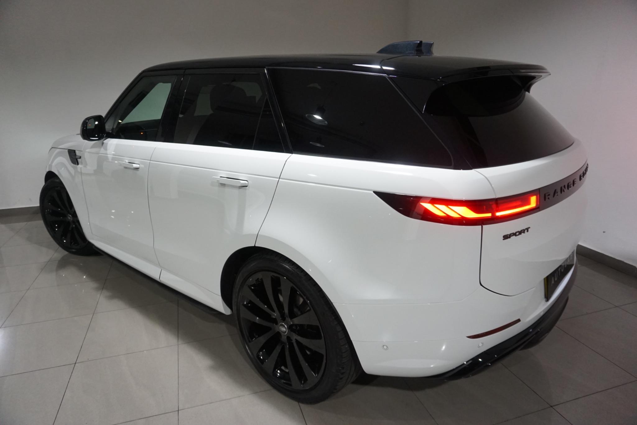 Land Rover Range Rover Sport 3.0 D300 MHEV Dynamic SE Auto 4WD Euro 6 (s/s) 5dr